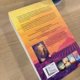 De nachtegaal - Kristin Hannah bij FairyTale books cards and gifts