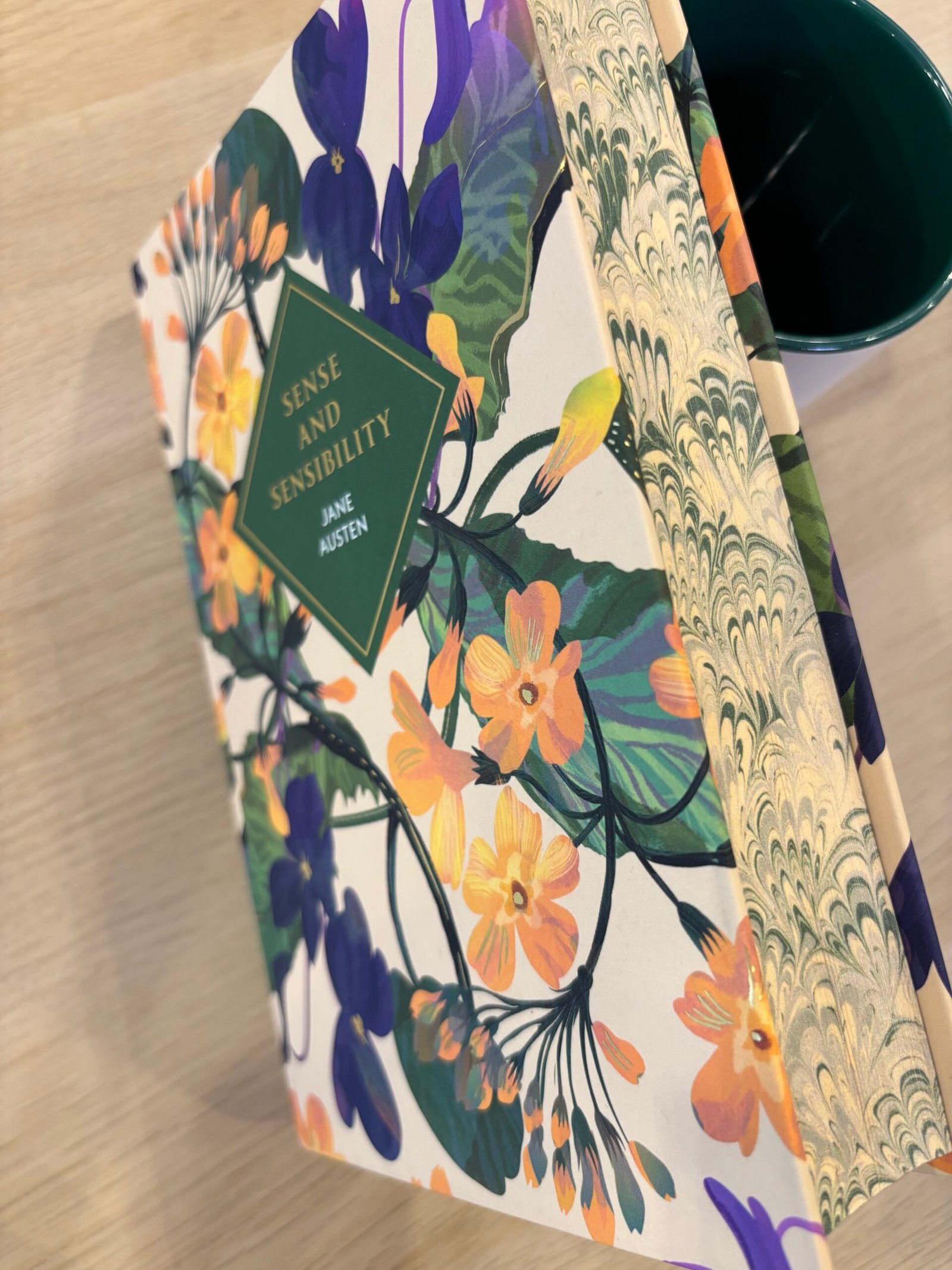 Sense and sensibility sparayed edges