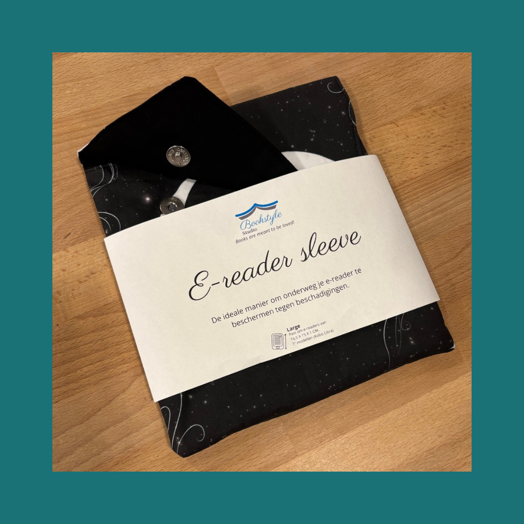 E-Reader Sleeve Gallaxy Bookstyle Studio bij Fairytale books cards and gifts