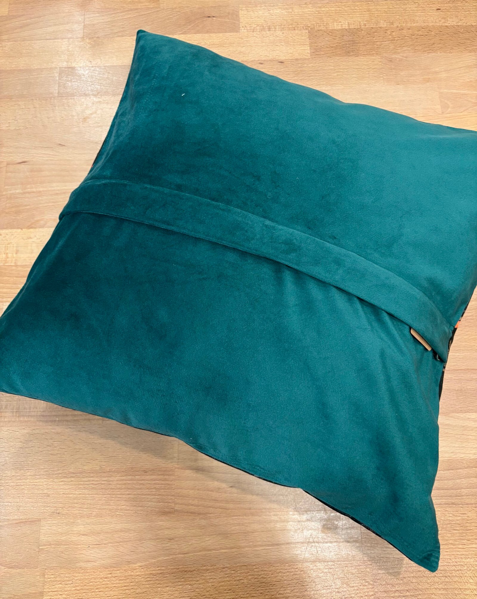 Handgemaakt Kussen Veloers Luipaard bij Fairytale books cards and gifts Handgemaakt Kussen Veloers Luipaard bij Fairytale books cards and gifts