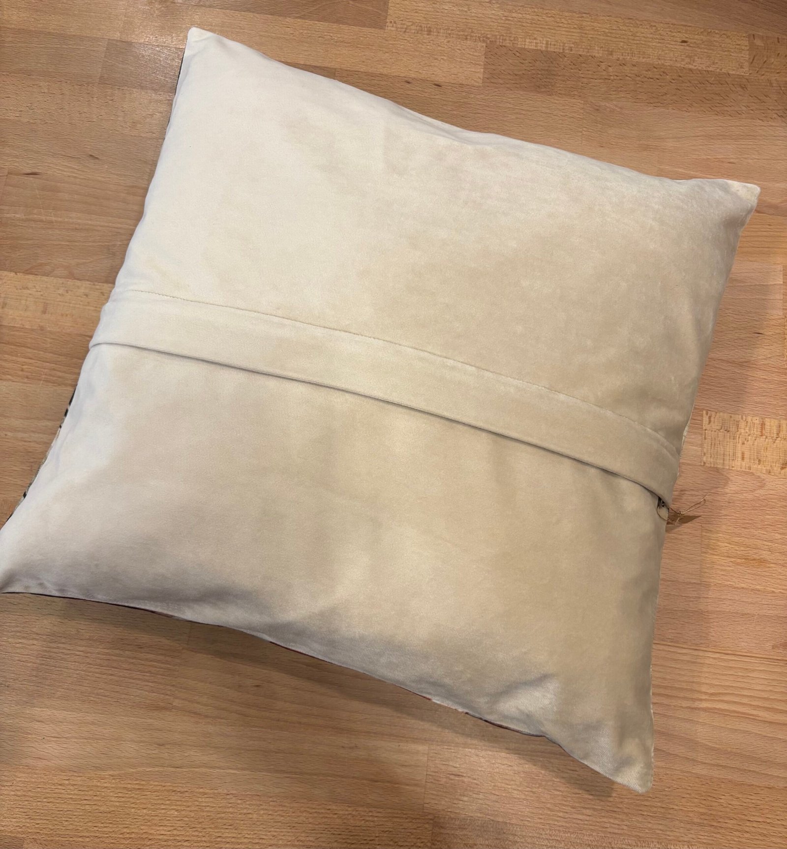 Handgemaakt Kussen Veloers bij Fairytale books cards and gifts Handgemaakt Kussen Veloers bij Fairytale books cards and gifts