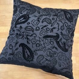 Handgemaakt Kerst Kussen Nutsckracker Skai bij FairyTale books cards and gifts