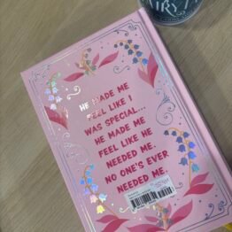 Things we hide from the Light Lucy Score bij Fairytale Books Cards and Gifts