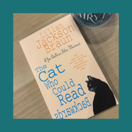 The cat who could read Lilian Jackson Braun bij FairyTale books cards and gift