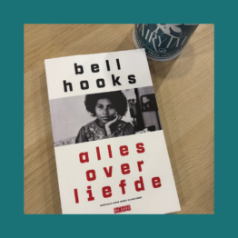 Alles over Liefde - Bell Hooks bij FairyTale Books Cards and Gifts