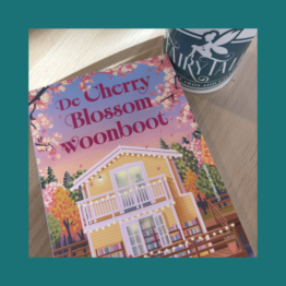 De Cherry Blossom Woonboot - Laura Bloom bij FairyTale books cards and gifts