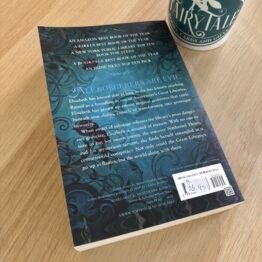 Sorcery Of Thorns - Margaret Rogerson bij FairyTale books cards and gifts