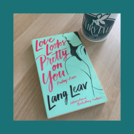 Love Looks Pretty On You - Lang Leav bij FairyTale books cards and gifts